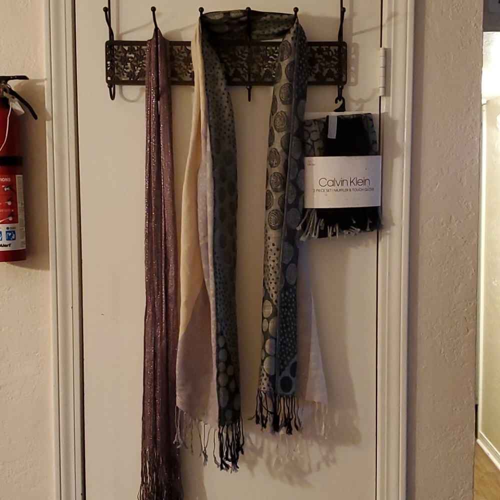 Scarfs